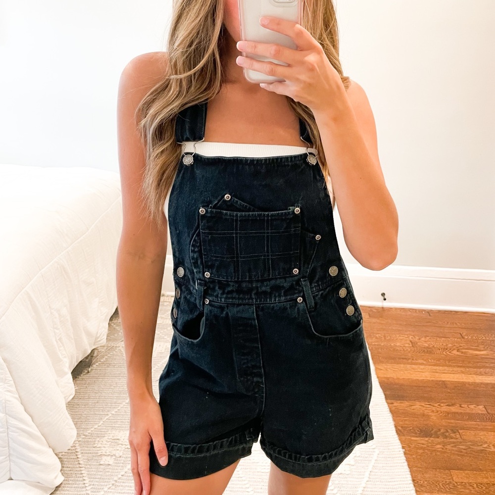 Goodfellows Vintage Black Overall Shorts  Size 9/10 Large